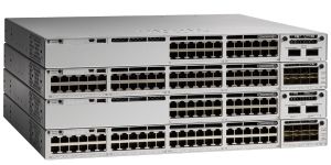 Cisco Catalyst 9300L 24p 8mGig Network Advantage 2x40G Uplink